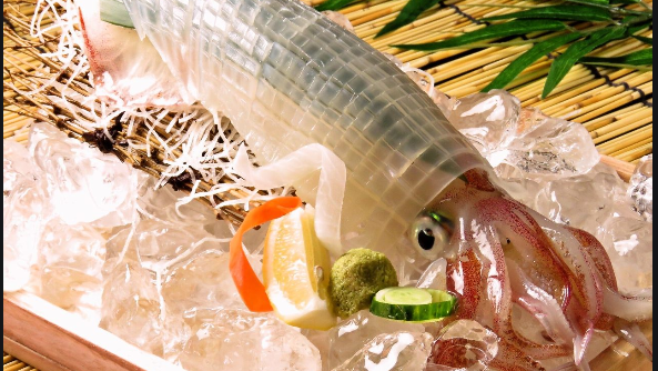 イカの姿造り 佐賀県の郷土料理「イカの活きづくり」の作り方・レシピ